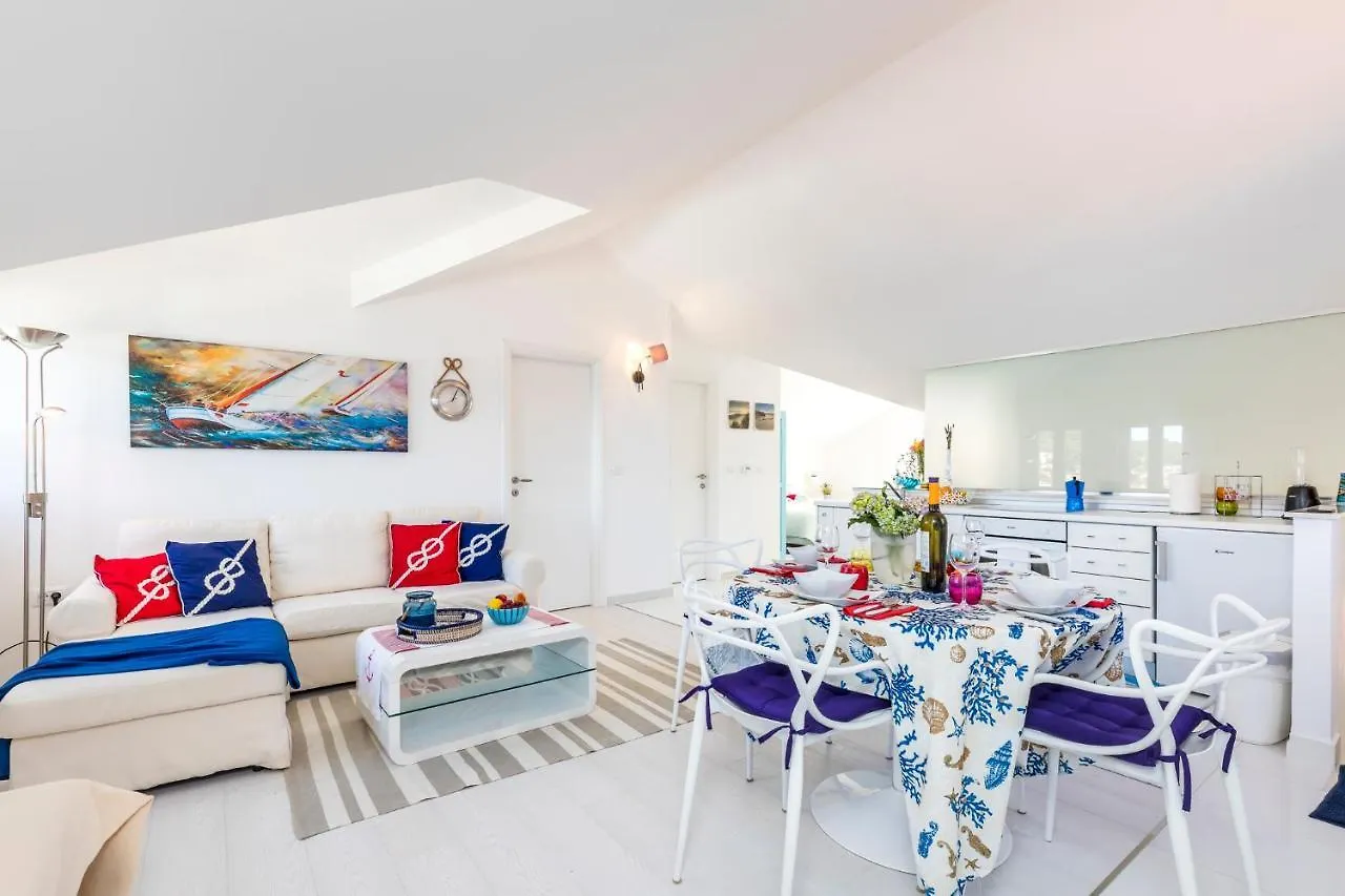 Apartments Priko 63 Mali Lošinj Croaţia