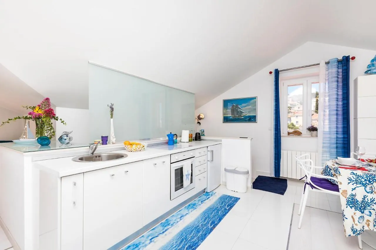Apartments Priko 63 Mali Lošinj